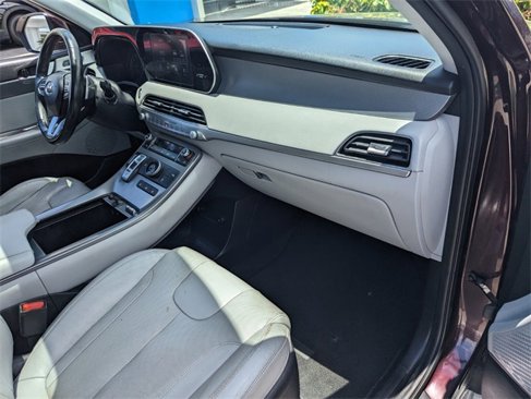 Used 2020 Hyundai Palisade SEL w/ Premium Package image 16