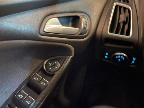 Used 2017 Ford Focus Titanium w/ Titanium Technology Package image 14