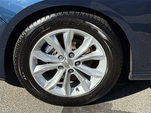 Used 2022 Chevrolet Malibu LT image 19