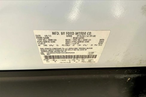 Certified 2016 Ford Explorer XLT image 32