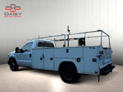 Used 2011 Ford F350 XL image 7