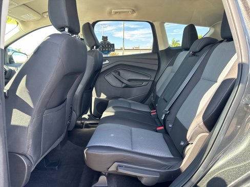 Used 2019 Ford Escape SE image 19