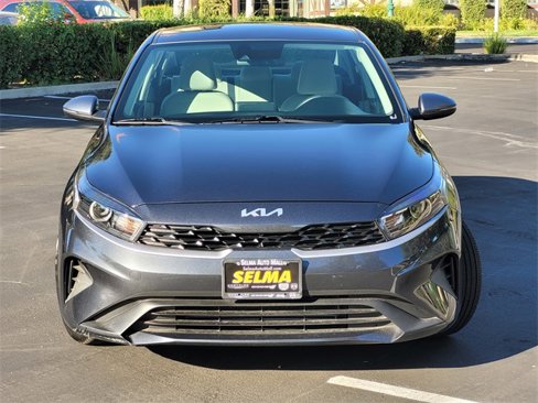 Used 2023 Kia Forte LXS w/ LXS Technology Package image 3