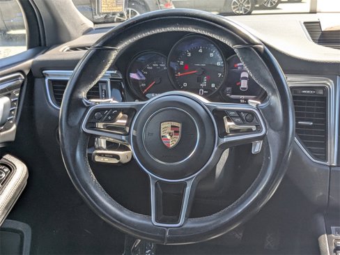 Used 2017 Porsche Macan image 13