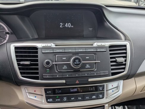 Used 2015 Honda Accord LX image 18