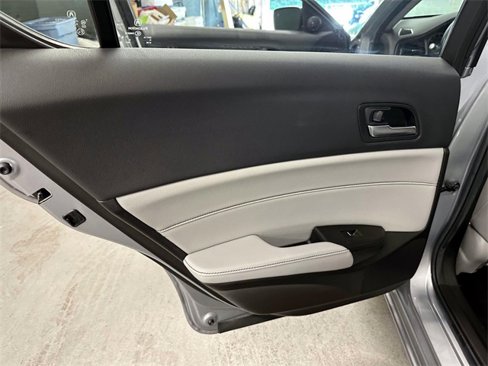Used 2022 Acura ILX w/ Premium Package image 18