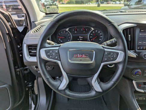 Used 2023 GMC Terrain SLT image 21