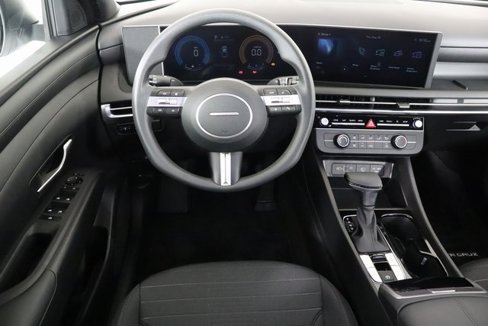 Used 2025 Hyundai Santa Cruz SE image 19