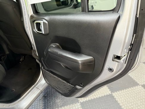 Used 2020 Jeep Gladiator Sport w/ Quick Order Package 24S image 37