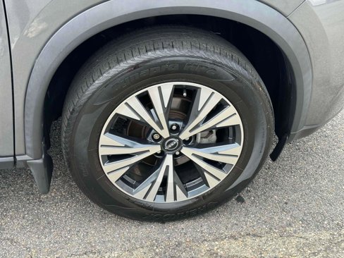 Used 2022 Nissan Rogue SV image 7