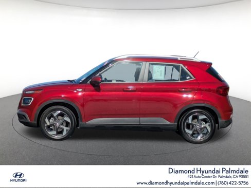 Used 2024 Hyundai Venue Limited image 4