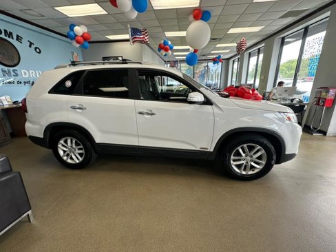 Used 2014 Kia Sorento LX image 13