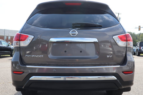 Used 2015 Nissan Pathfinder SV w/ Cargo Package image 5