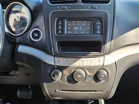 Used 2019 Dodge Journey SE w/ Connectivity Group image 18