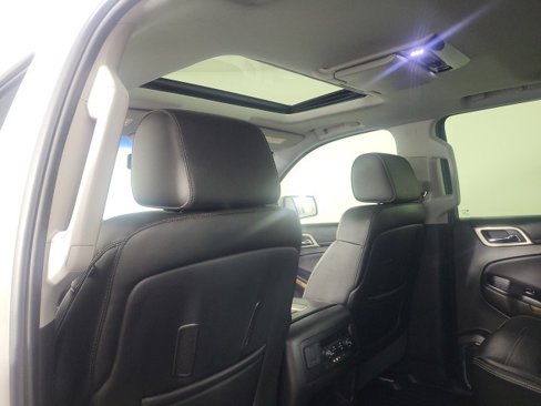 Used 2016 GMC Yukon Denali w/ Open Road Package image 22
