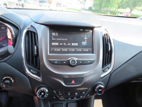 Used 2017 Chevrolet Cruze LT w/ Convenience Package image 5