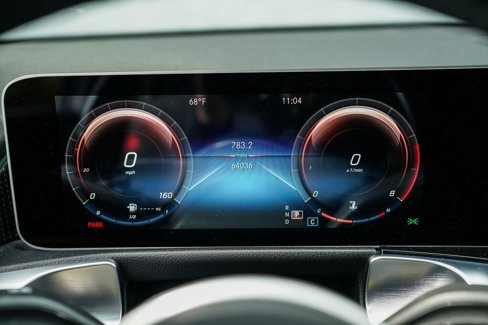 Used 2021 Mercedes-Benz GLB 250 w/ Premium Package image 27