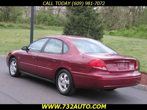 Used 2004 Ford Taurus SES image 10