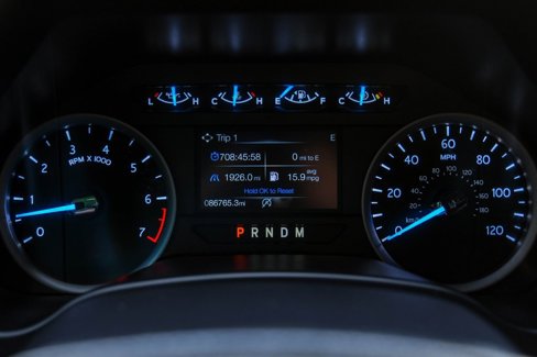 Used 2018 Ford Expedition XLT image 24