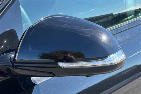 Used 2022 Chevrolet Bolt EUV Premier w/ Super Cruise Package image 51