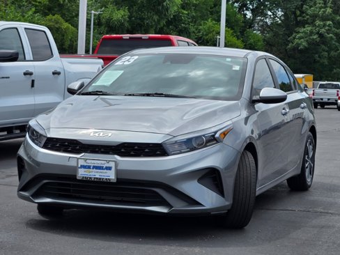 Used 2023 Kia Forte LXS image 4