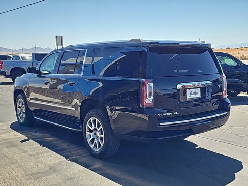 Used 2019 GMC Yukon XL Denali image 5