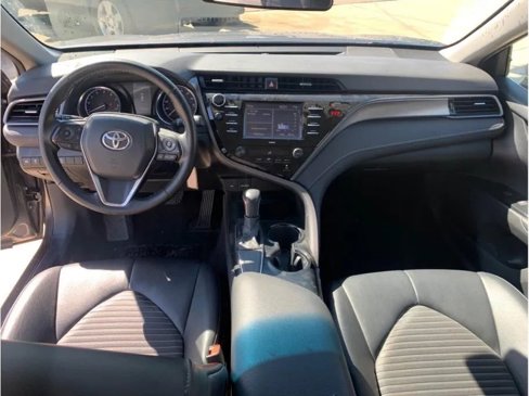 Used 2020 Toyota Camry SE image 8