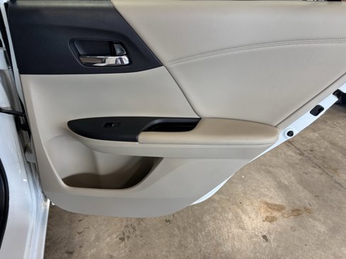 Used 2014 Honda Accord EX-L image 28