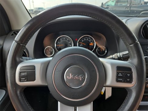 Used 2017 Jeep Compass High Altitude image 11