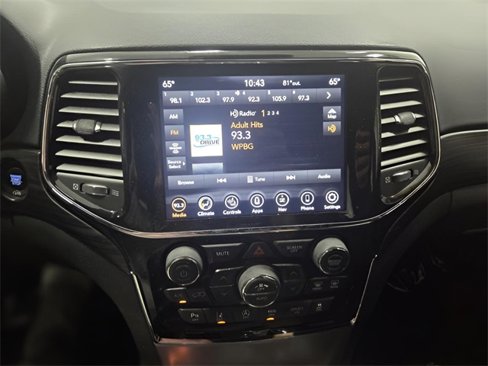 Used 2022 Jeep Grand Cherokee Laredo X image 11