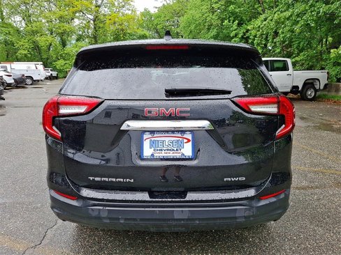 Certified 2024 GMC Terrain SLE image 21
