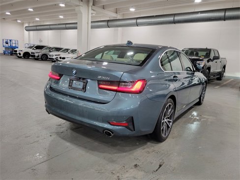 Certified 2021 BMW 330i Sedan w/ Convenience Package image 9