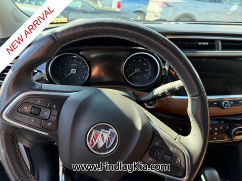 Used 2020 Buick Encore GX Essence w/ Experience Buick Package image 8