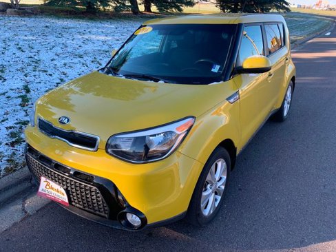 Used 2016 Kia Soul + image 1