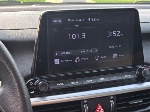 Used 2023 Kia Forte LX image 19