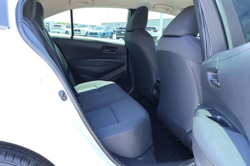 Used 2022 Toyota Corolla LE image 10