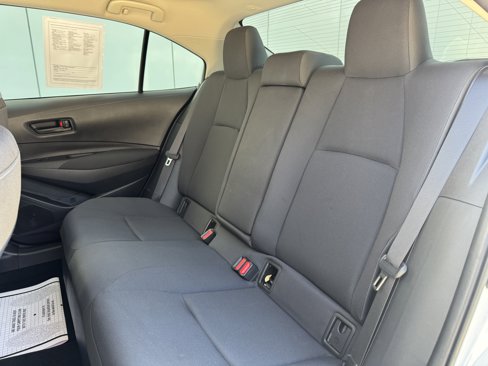 Used 2023 Toyota Corolla LE image 11
