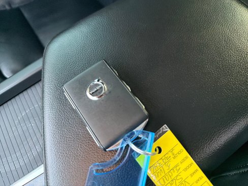 Certified 2023 Volvo S60 B5 Core image 33
