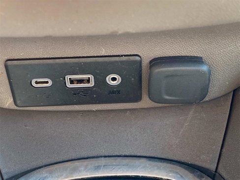 Used 2022 Chevrolet Malibu LT image 24