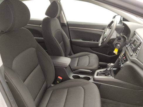 Used 2018 Hyundai Elantra SE w/ Cargo Package image 21