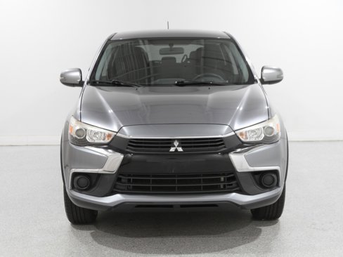 Used 2016 Mitsubishi Outlander Sport ES image 2