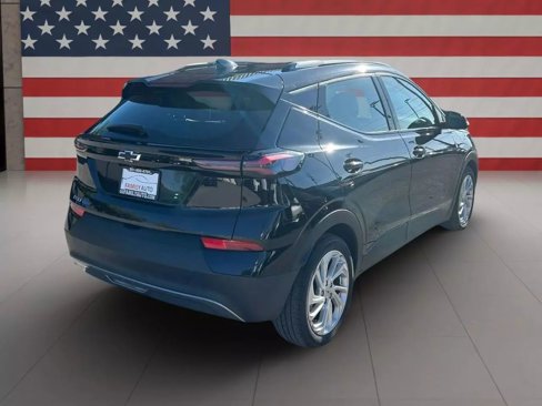 Used 2023 Chevrolet Bolt EUV LT image 7
