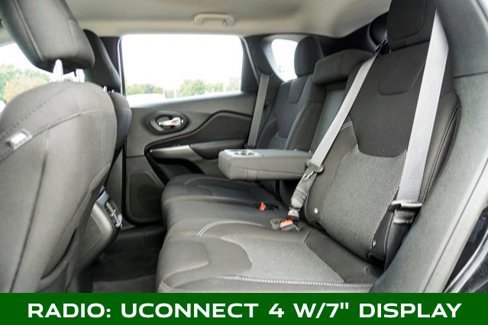 Used 2019 Jeep Cherokee Sport w/ Cold Weather Group image 7