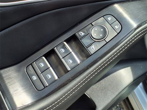Used 2021 Nissan Rogue SL w/ Premium Package image 16