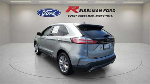 Certified 2022 Ford Edge Titanium image 3