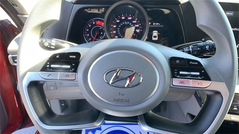 Used 2023 Hyundai Elantra SEL w/ Winter Weather Package image 16