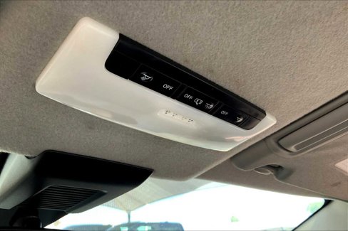 Used 2023 Nissan Kicks SV image 31