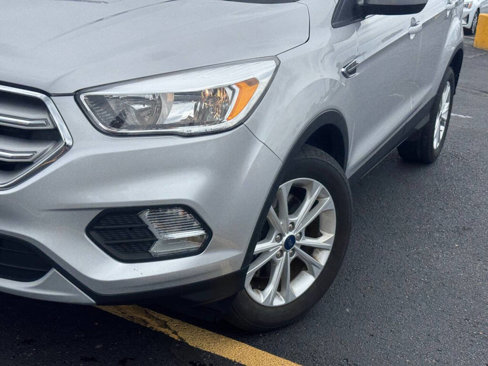 Used 2018 Ford Escape SE image 20