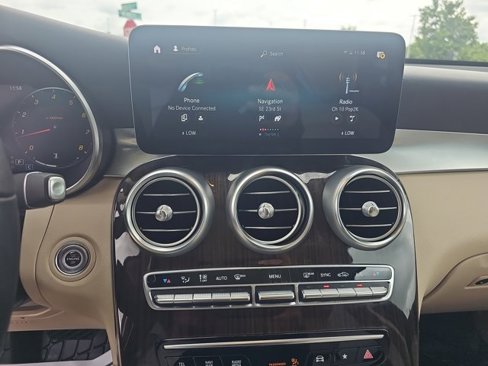 Certified 2022 Mercedes-Benz GLC 300 4MATIC image 15