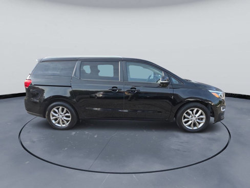 Used 2019 Kia Sedona EX image 4